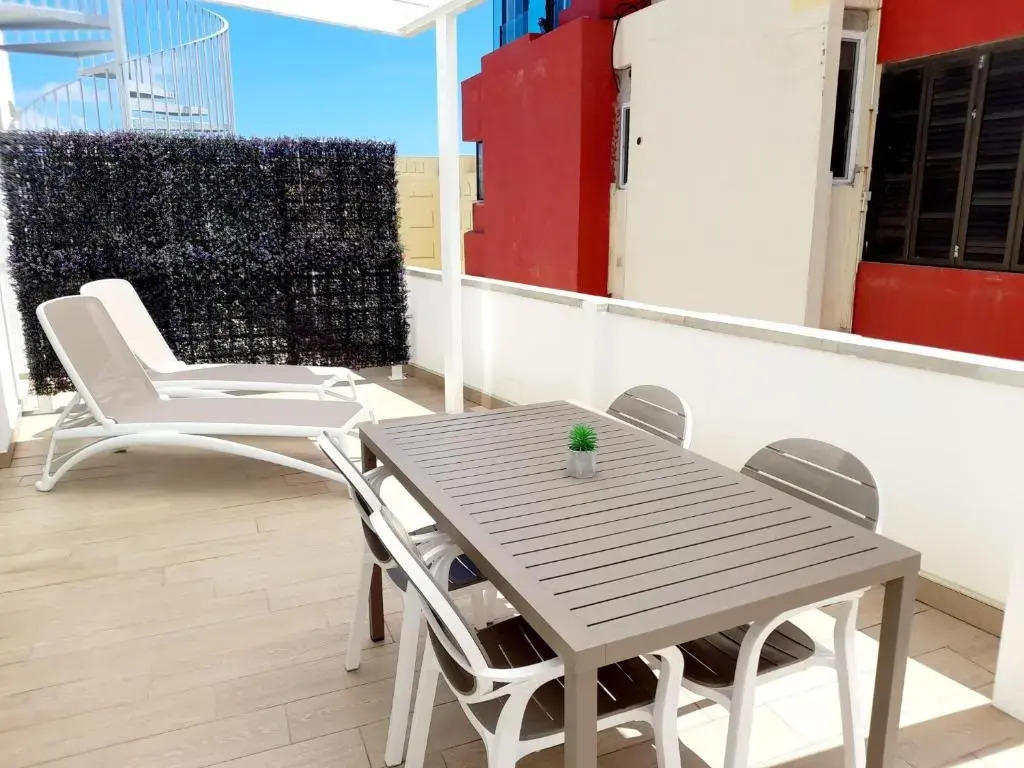 Malibú Canteras Ático 22 con Terraza - Penthouse with Terrace