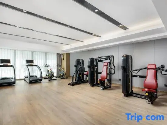 Shouyang Luhu Hotel (Guiyang North Railway Station, Convention and Exhibition Center)