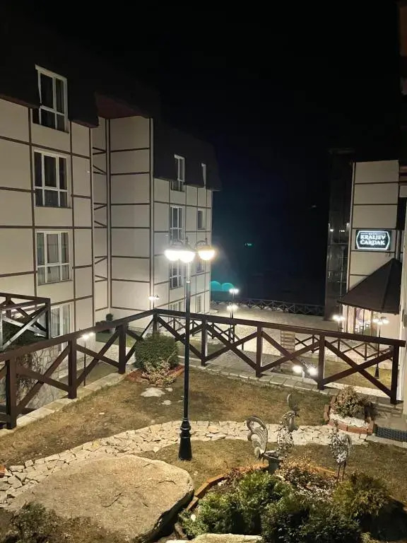 Kopaonik apartmani u Kraljevim Čardacima , Čar 27 i 6-13