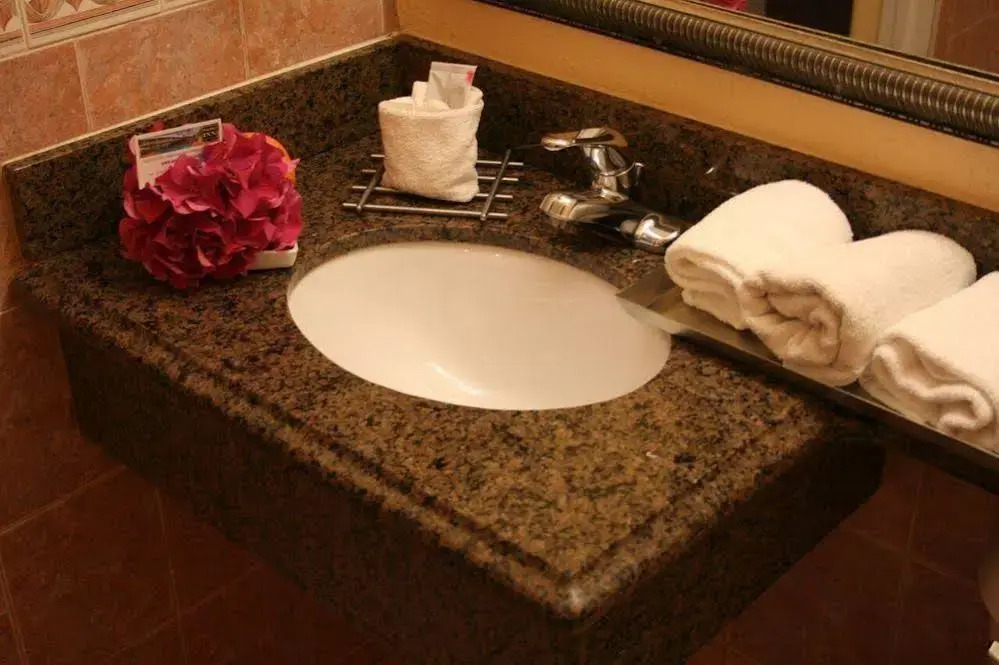 Relax Inn And Suites