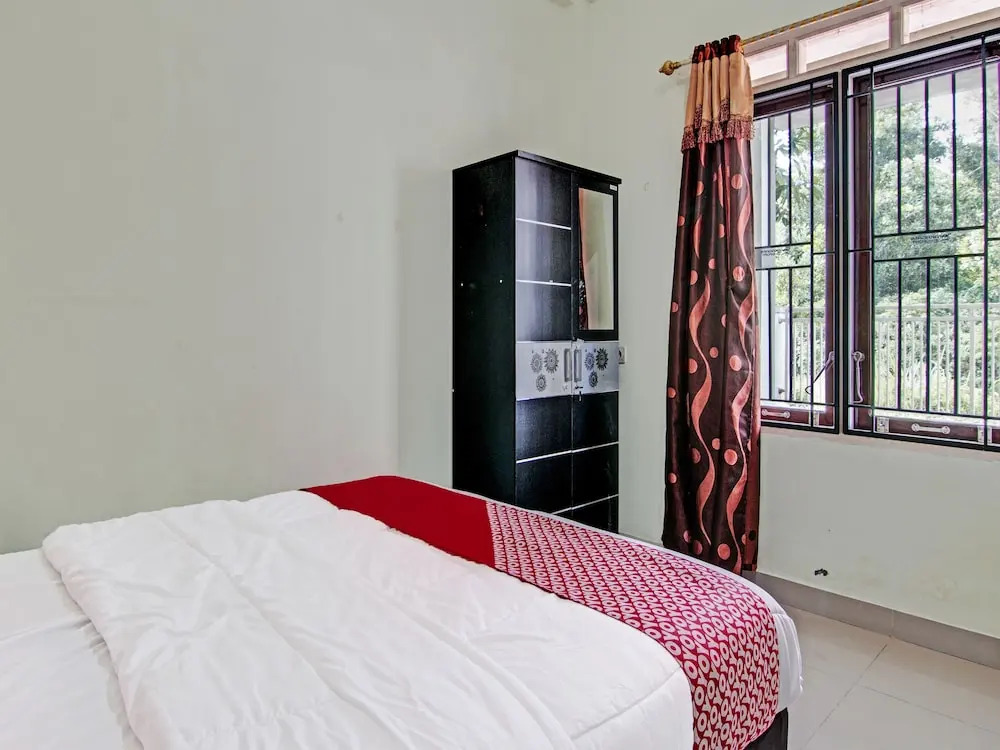 OYO 91642 Fhazel Residence Syariah