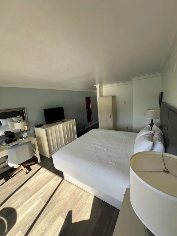 River House Inn, a Baymont by Wyndham