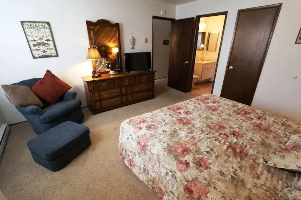 Horizons 4 #156 3 Bedrooms 3 Bathrooms Condo