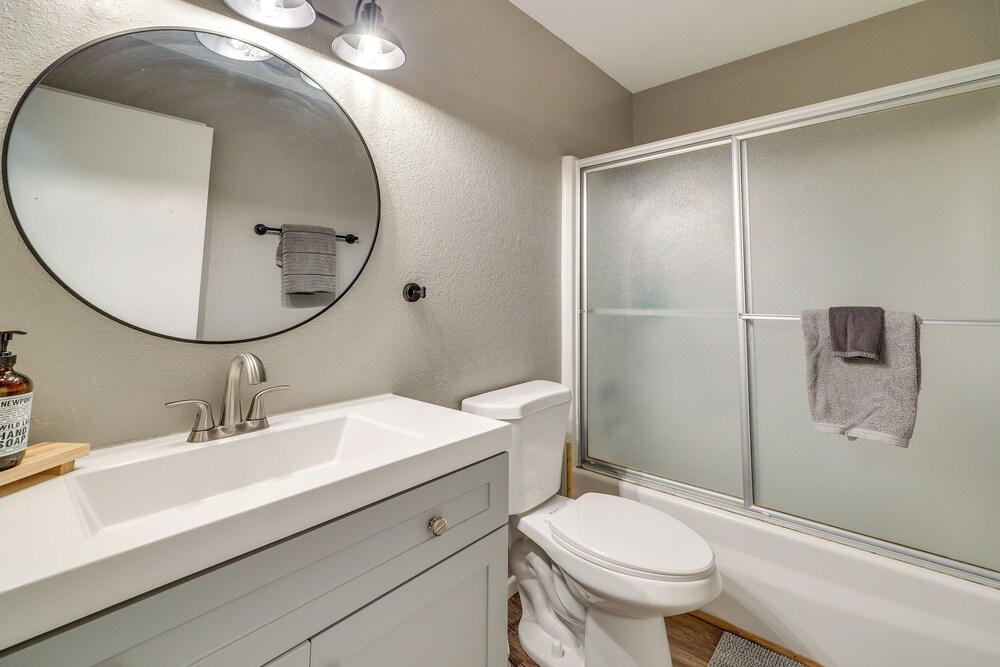 Luxe White Mountain Condo: Addt'l Rental On-site