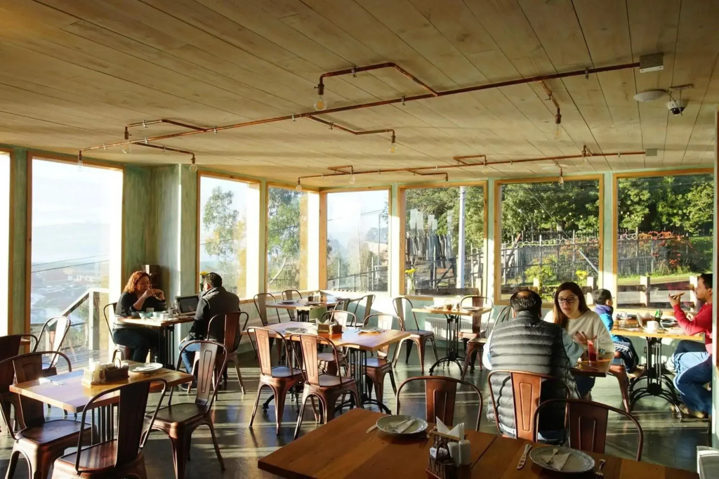 Hotel & Cafe Veliche