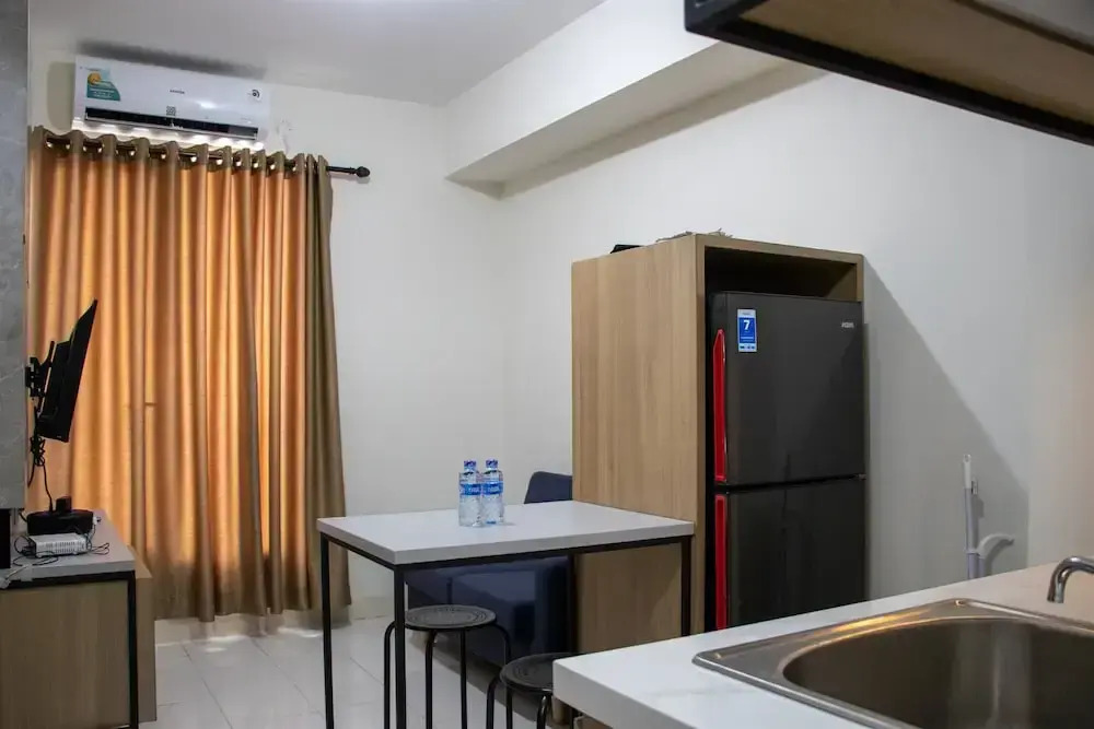 Comfort 2BR at 28th Floor Podomoro Golf View Apartment