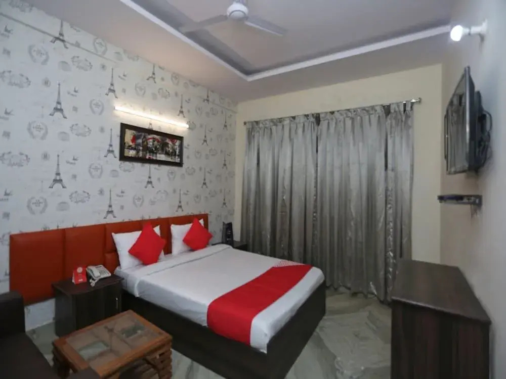 OYO 19331 Homeystay Fortune