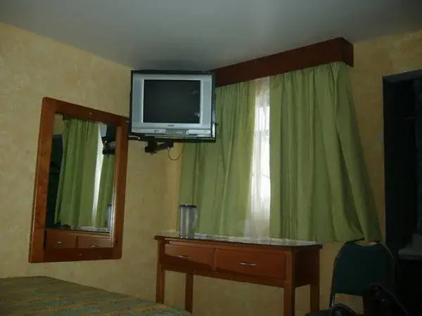 Hotel Del Rio Inn
