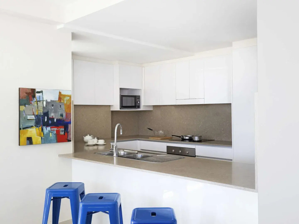 Paradise Centre Apartments