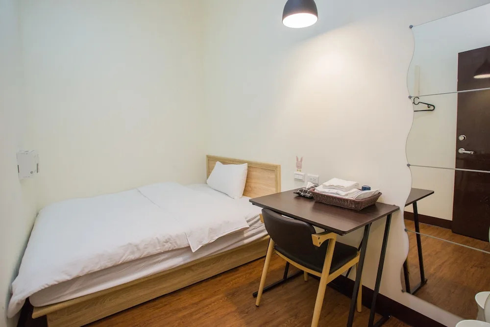 Douzi Stay near Metro - Hostel