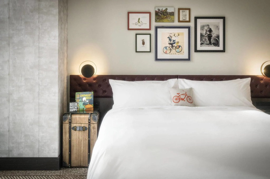 The Elizabeth Hotel, Autograph Collection