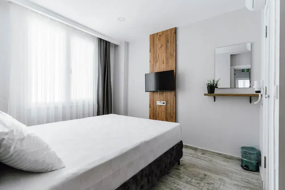 The Han YK Hotel