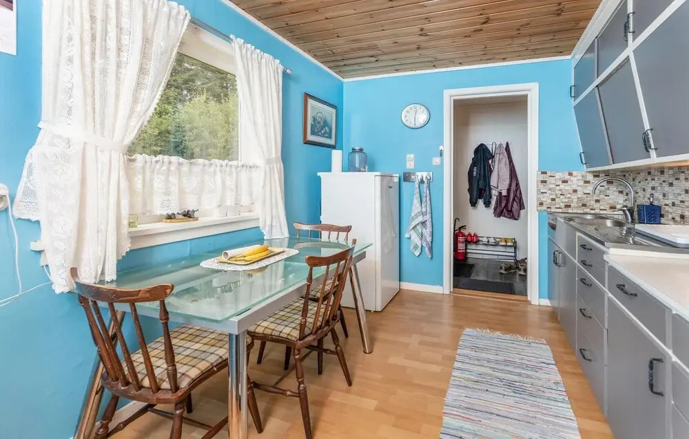 5 Bedroom Pet Friendly Home In Vestnes