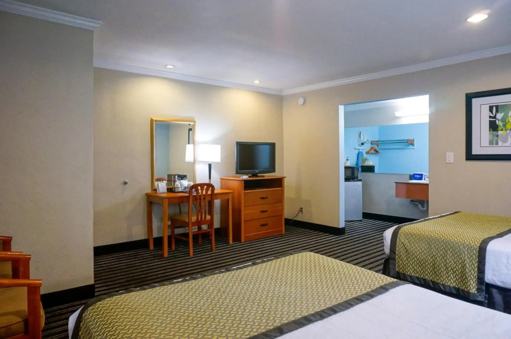 Hotel Parmani Near Stanford University