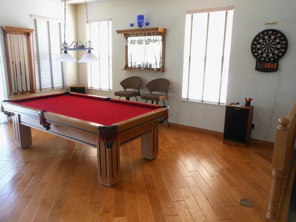 Lakefront Suites
