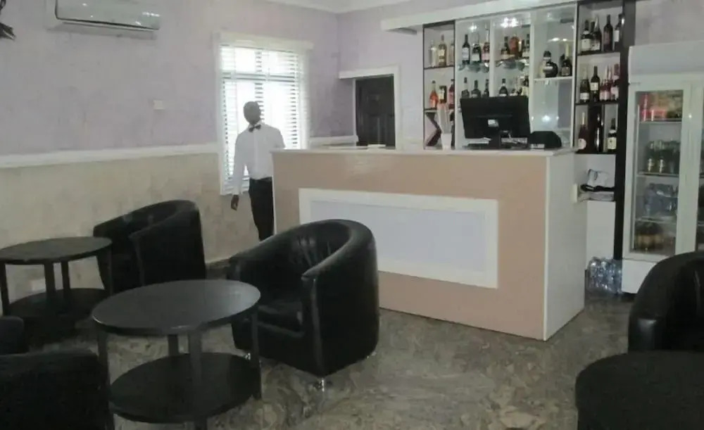 Idrinana Hotels