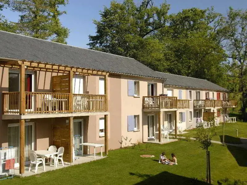 Résidence Odalys Le Hameau du Lac