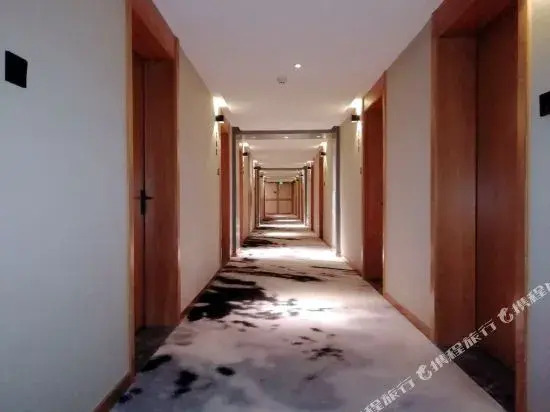 Meet Art Hotel (Haining)