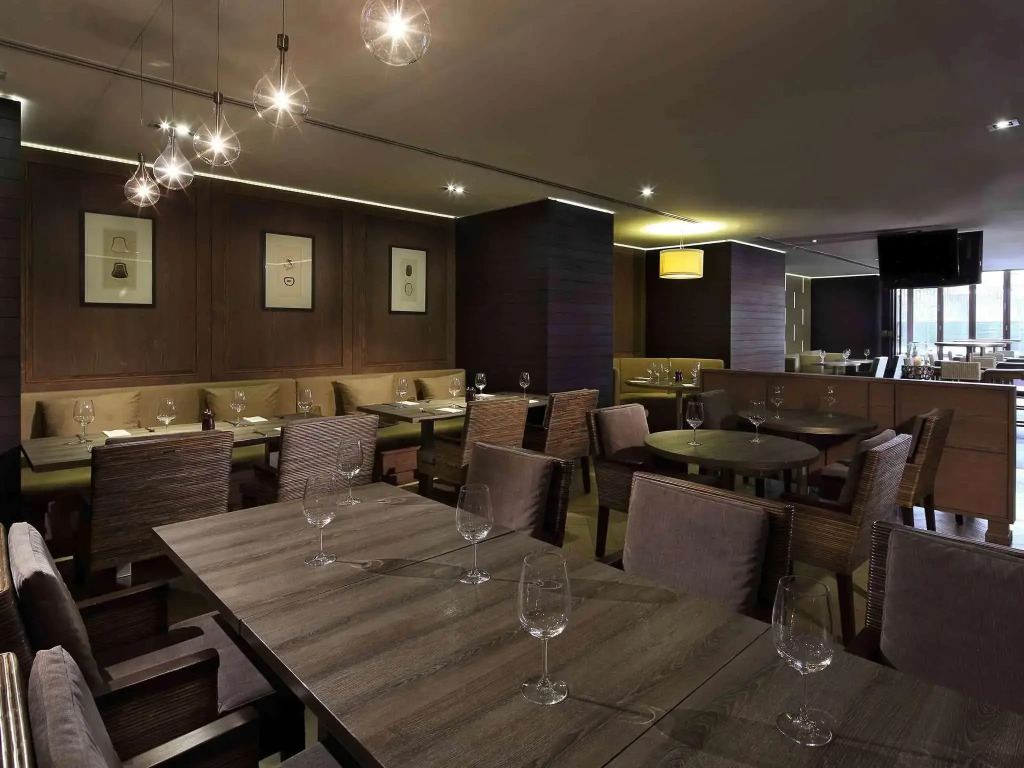 Grand Mercure Roxy Hotel