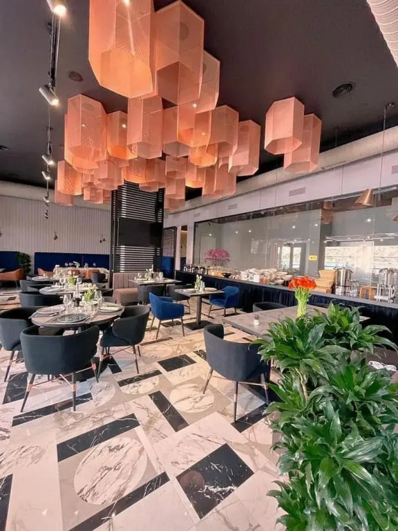 Demi Hotel