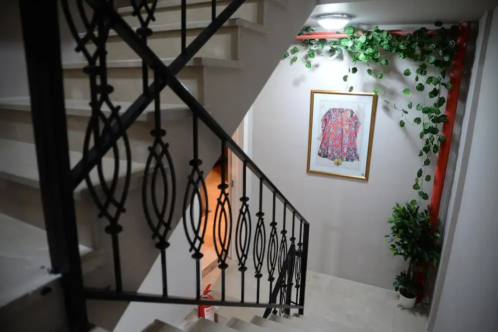 Perante Hotel Aziayli
