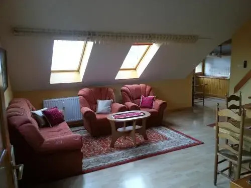 GÁRDI APARTMAN