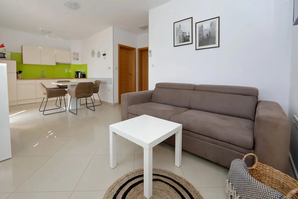 Apartments Nina