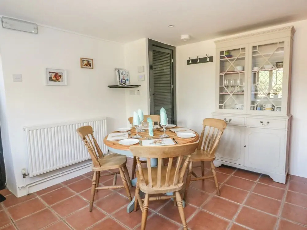 Barn Court Cottage