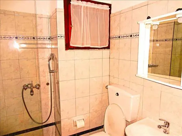 Maik Apartments