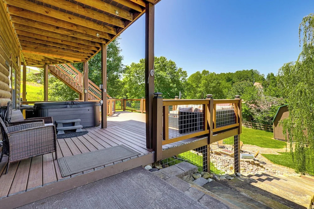 Views, Fire Pit + Game Room: Smoky Mountain Cabin
