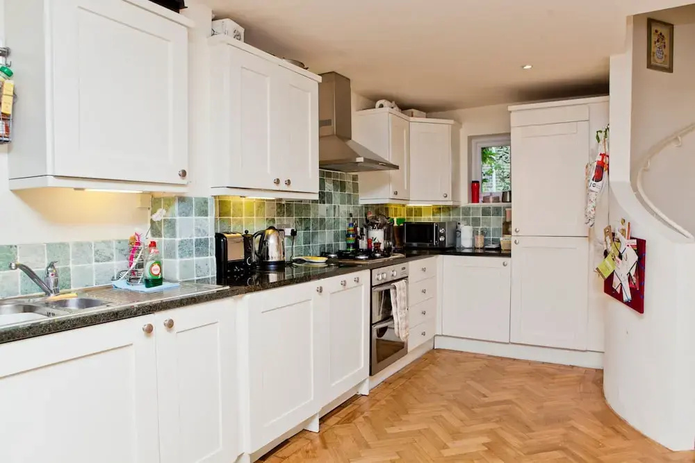 Beautiful 2 Bed home in Kensington Mews