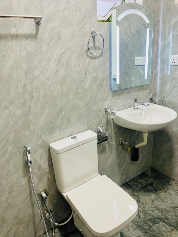 Hotel Jay R