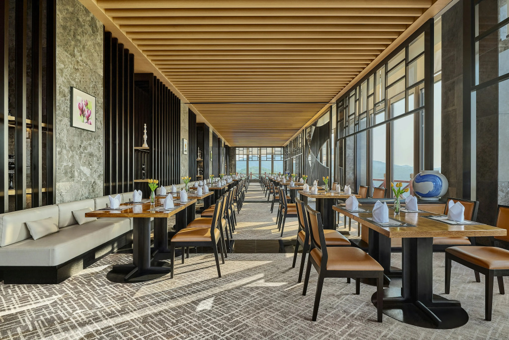 Secan Hotel Qingdao, Curio Collection By Hilton