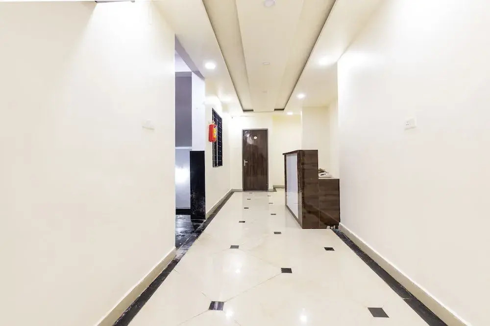 Oyo 39426 Hotel Lotus