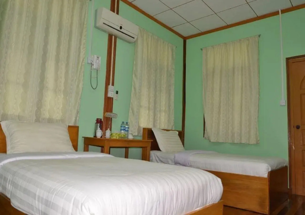 Mrauk U Palace Hotel