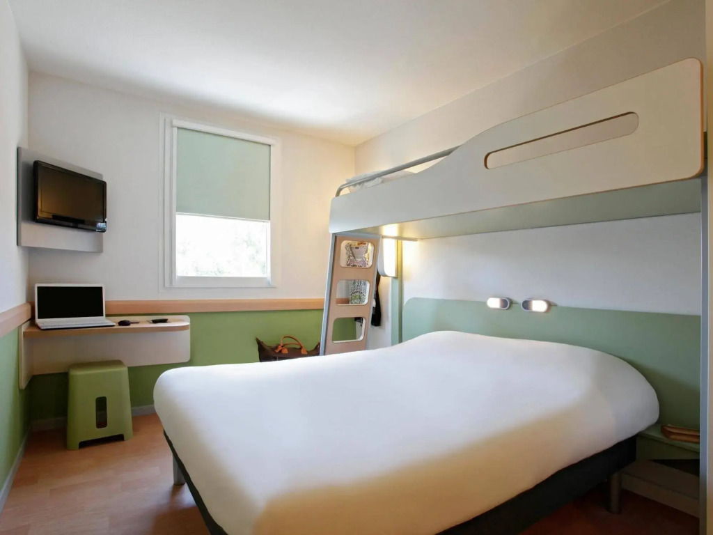 Logis Hôtel de Port dAlon - St Cyr sur Mer