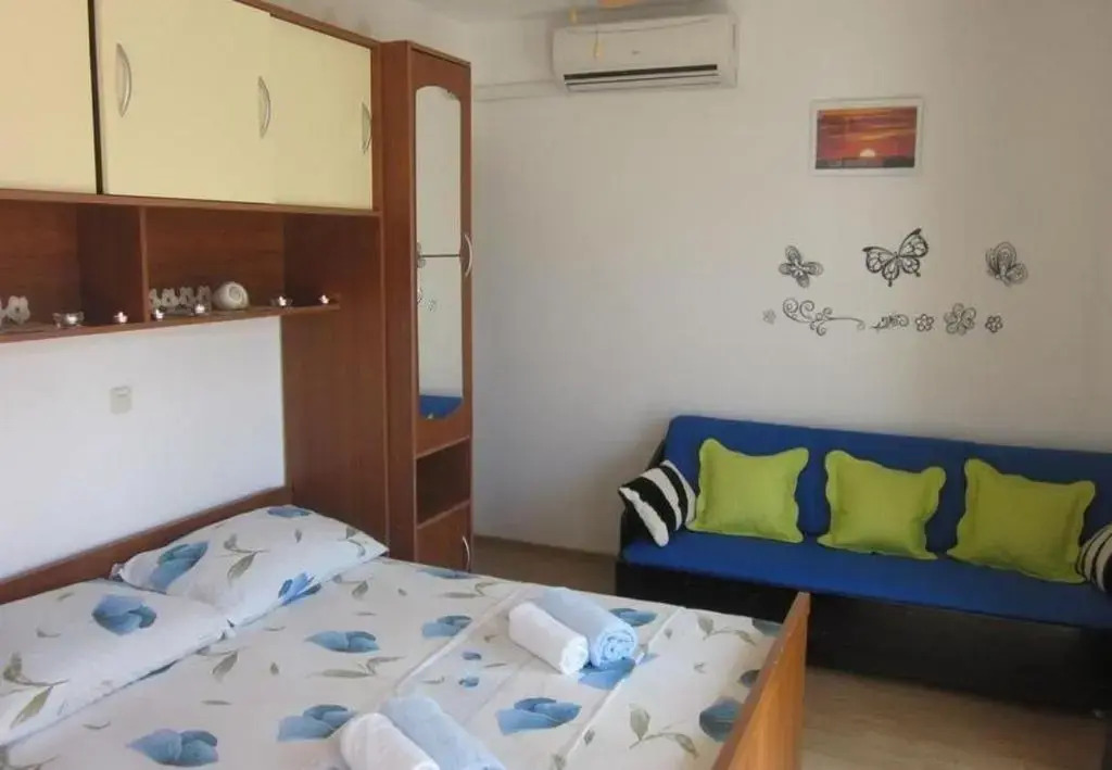 Apartments and Room Dar