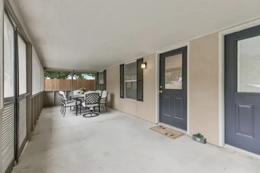 Luxury Haus Near Main St W/pool & Fire Pit