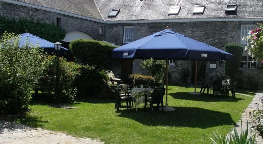Le Castel Du Val D'Or