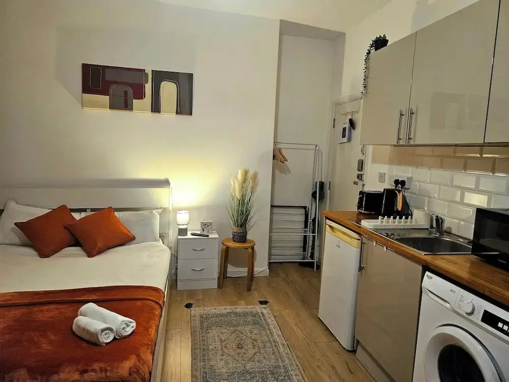 Charming Central London Studio With Sofabed