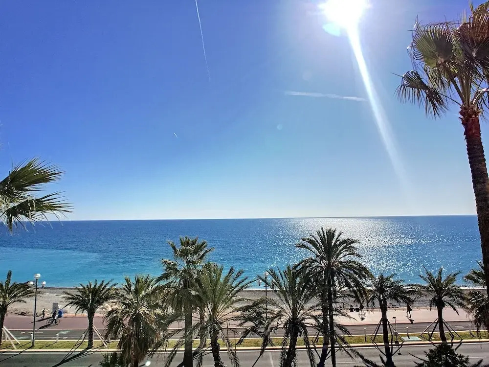 Emanuella Terrasse by Nestor&Jeeves