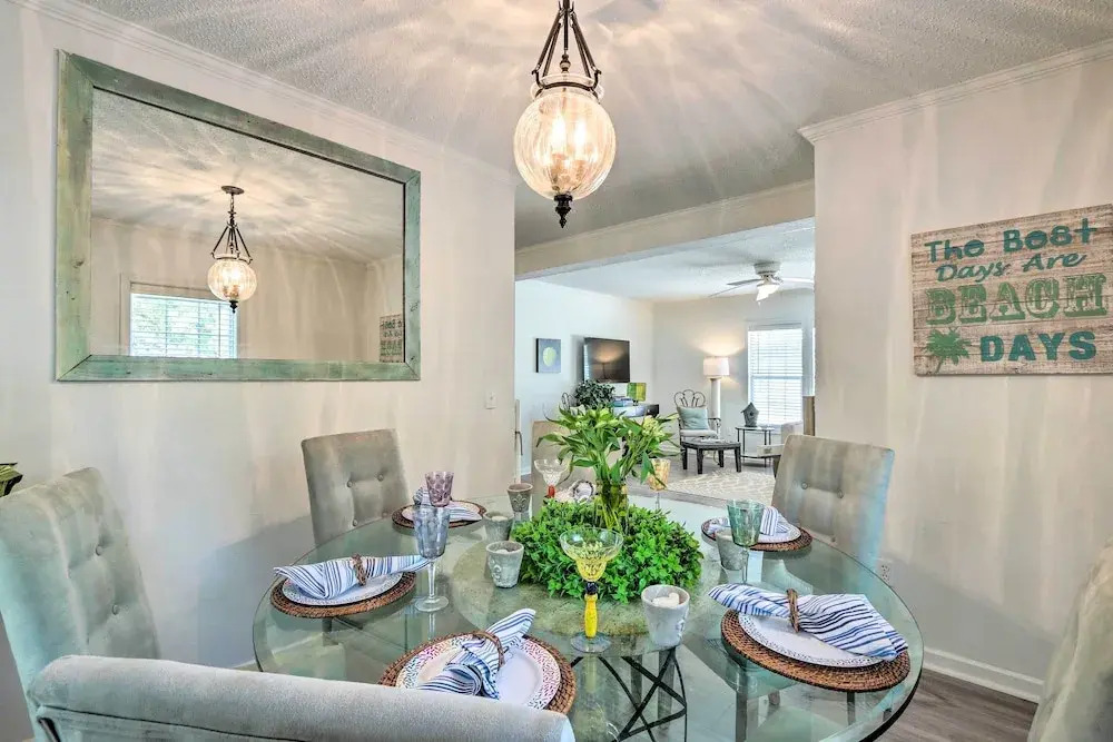 Patio & Gas Grill: Charming Bluffton Escape!