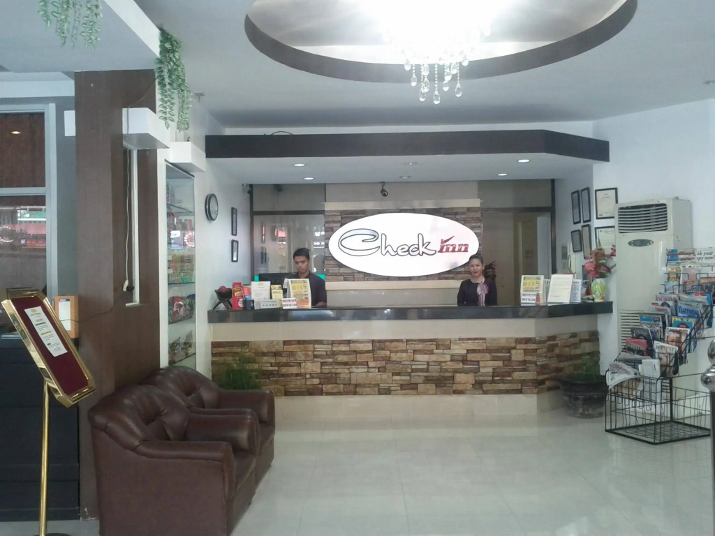 Check Inn Hotel Dumaguete City by RedDoorz