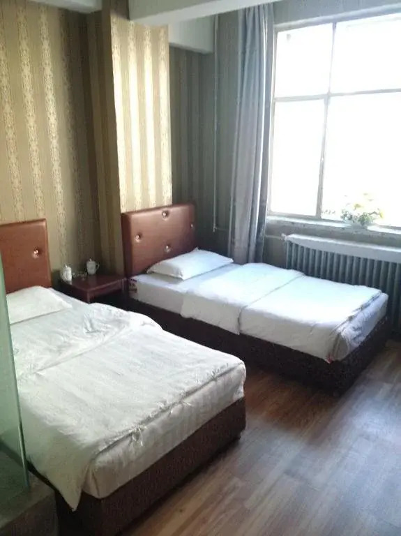 Jiayun Hotel