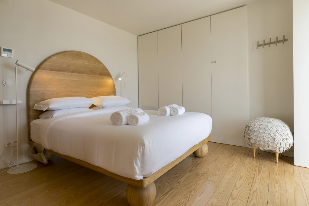 LIOZ Hotel & Apartments