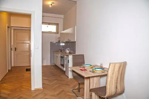 Beautiful Central Apartment Thámova