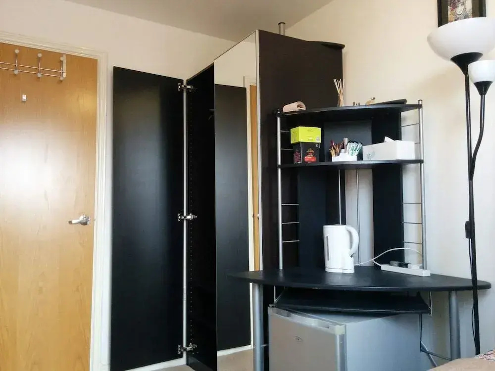 TravelStop #London-Ealing