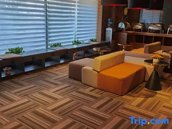 Sunflower Hotel (Beijing Sanlitun Industrial Park)