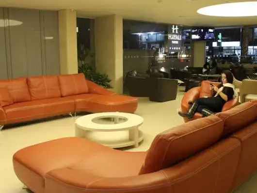 Hayali Suites