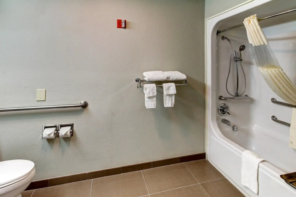 Motel 6-Arlington, TX